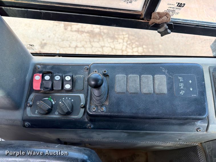 image for item EX2562 2019 Caterpillar D6K2 LGP dozer