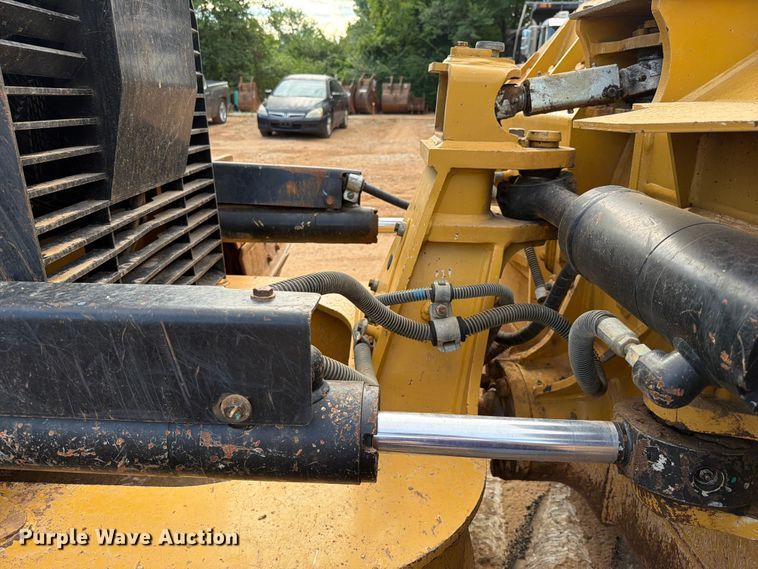 image for item EX2562 2019 Caterpillar D6K2 LGP dozer