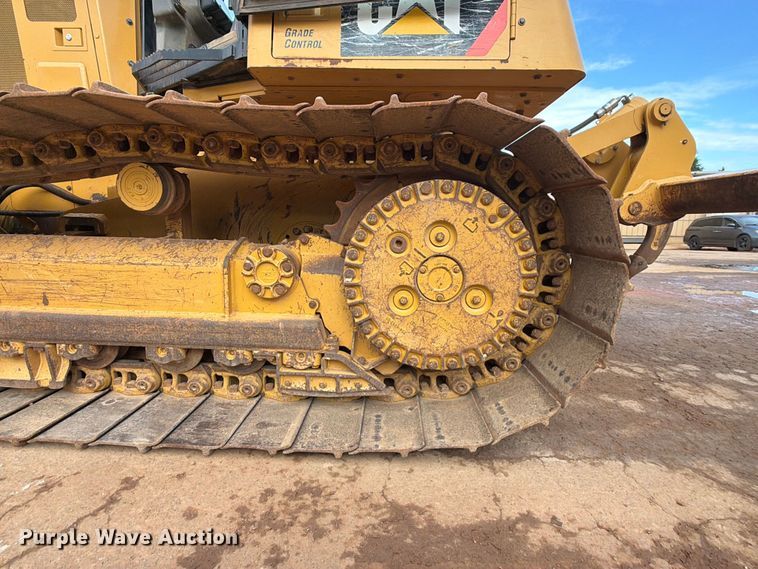 image for item EX2562 2019 Caterpillar D6K2 LGP dozer