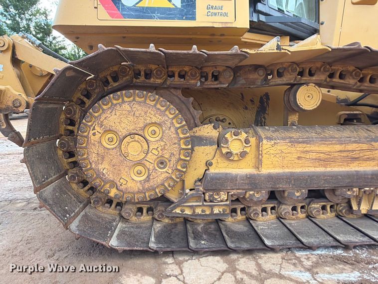 image for item EX2562 2019 Caterpillar D6K2 LGP dozer