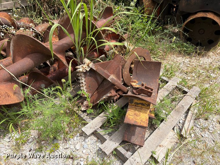 image for item EX2564 McCaughlin MFG. Co. MCL-24 horizontal boring unit