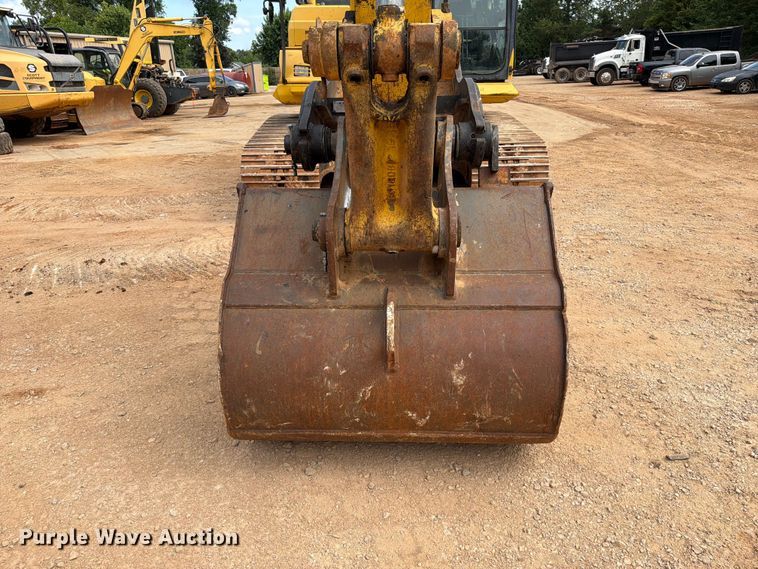 image for item EX2568 2019 Komatsu PC210LC-11 excavator
