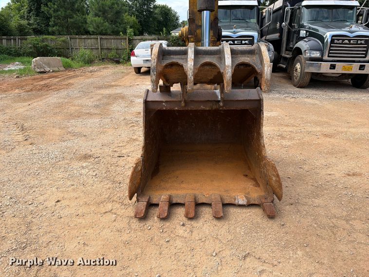 image for item EX2568 2019 Komatsu PC210LC-11 excavator