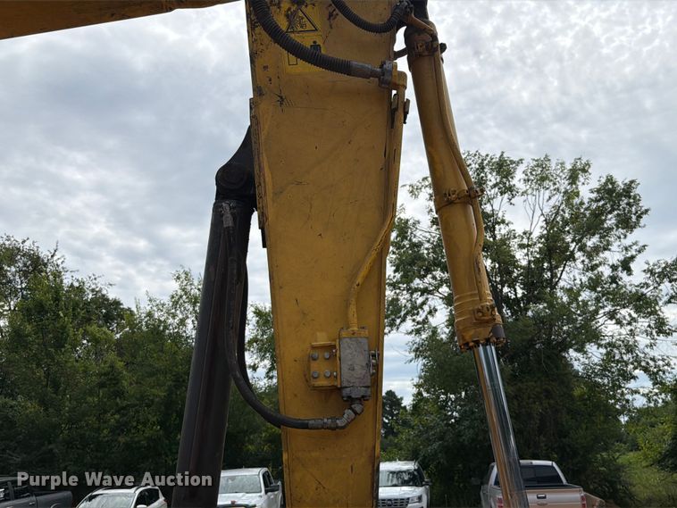 image for item EX2568 2019 Komatsu PC210LC-11 excavator