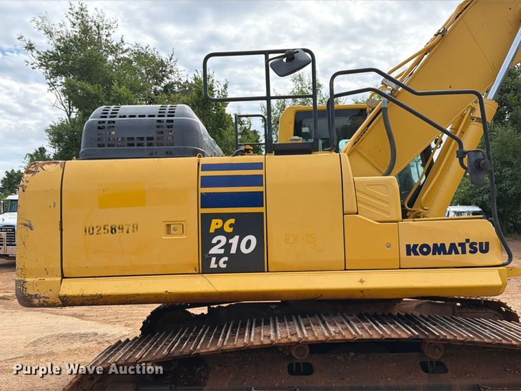 image for item EX2568 2019 Komatsu PC210LC-11 excavator