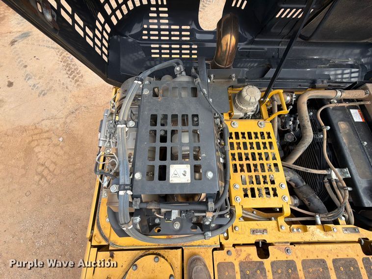 image for item EX2568 2019 Komatsu PC210LC-11 excavator