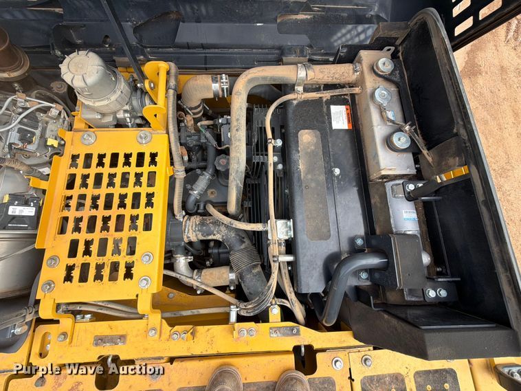image for item EX2568 2019 Komatsu PC210LC-11 excavator