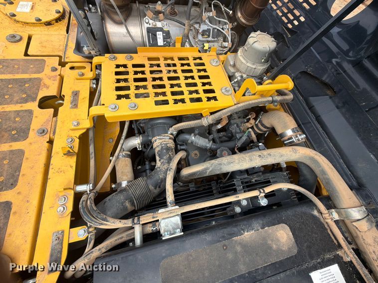 image for item EX2568 2019 Komatsu PC210LC-11 excavator