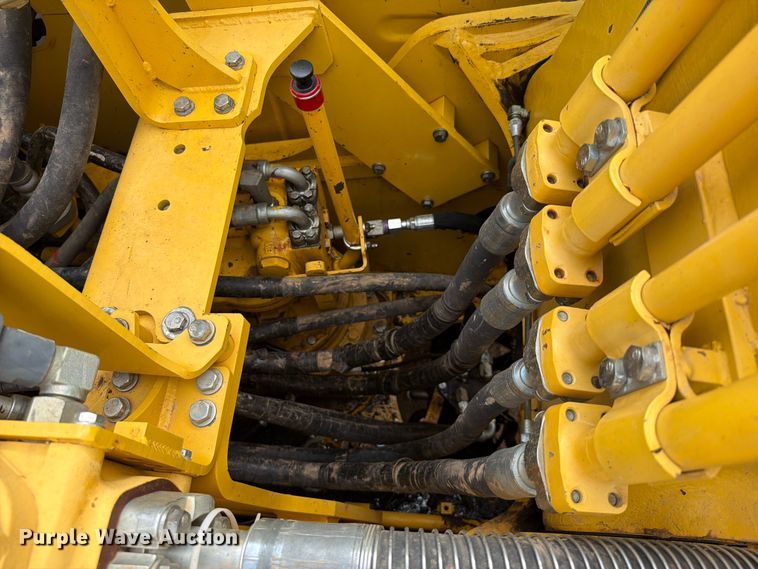 image for item EX2568 2019 Komatsu PC210LC-11 excavator