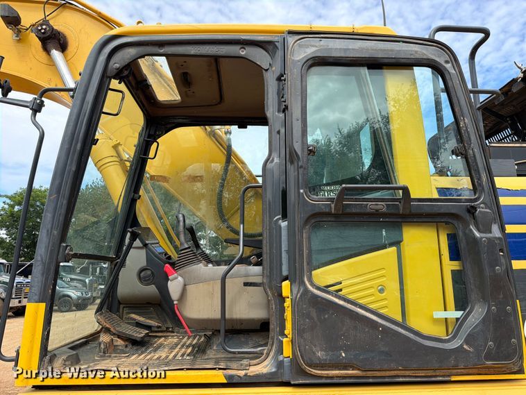 image for item EX2568 2019 Komatsu PC210LC-11 excavator
