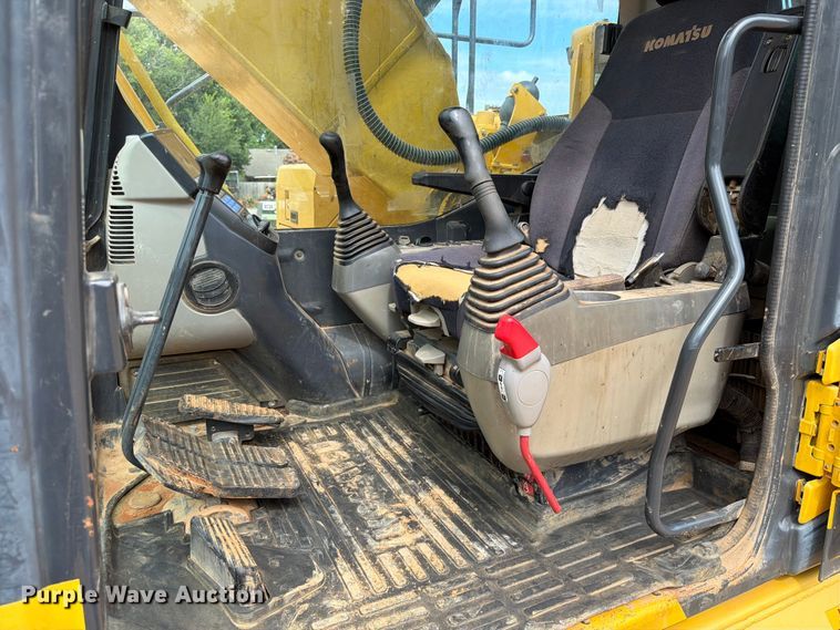 image for item EX2568 2019 Komatsu PC210LC-11 excavator