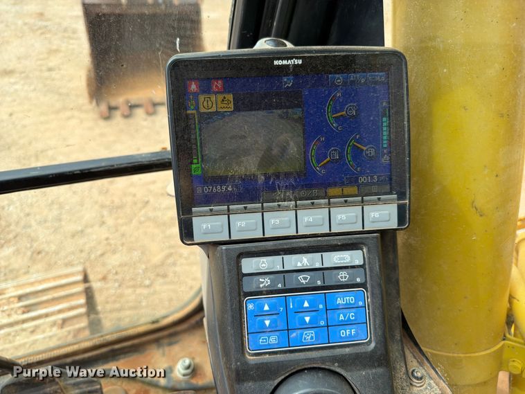 image for item EX2568 2019 Komatsu PC210LC-11 excavator