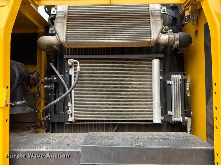 image for item EX2568 2019 Komatsu PC210LC-11 excavator