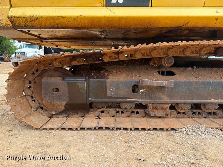 image for item EX2568 2019 Komatsu PC210LC-11 excavator
