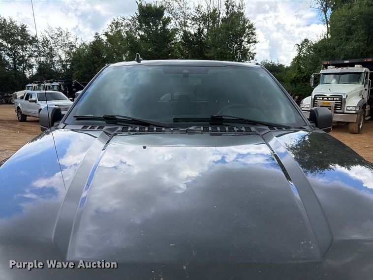image for item EX2571 2020 Ford F150 Crew Cab pickup truck