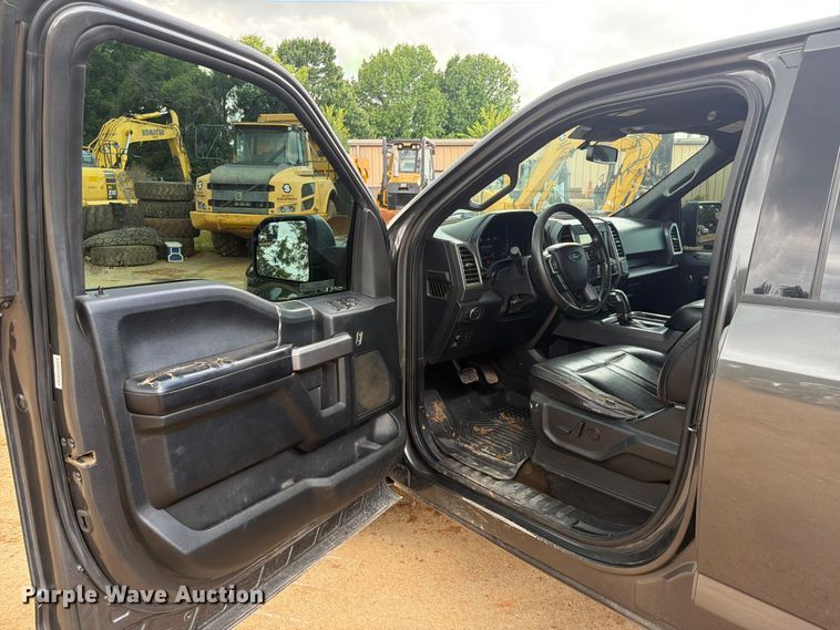 image for item EX2571 2020 Ford F150 Crew Cab pickup truck