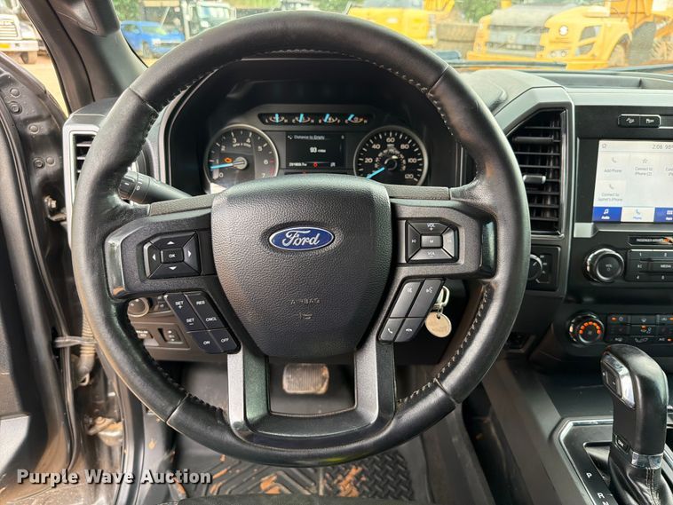 image for item EX2571 2020 Ford F150 Crew Cab pickup truck