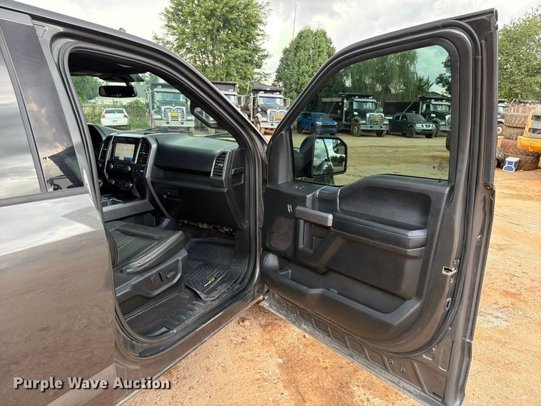 image for item EX2571 2020 Ford F150 Crew Cab pickup truck