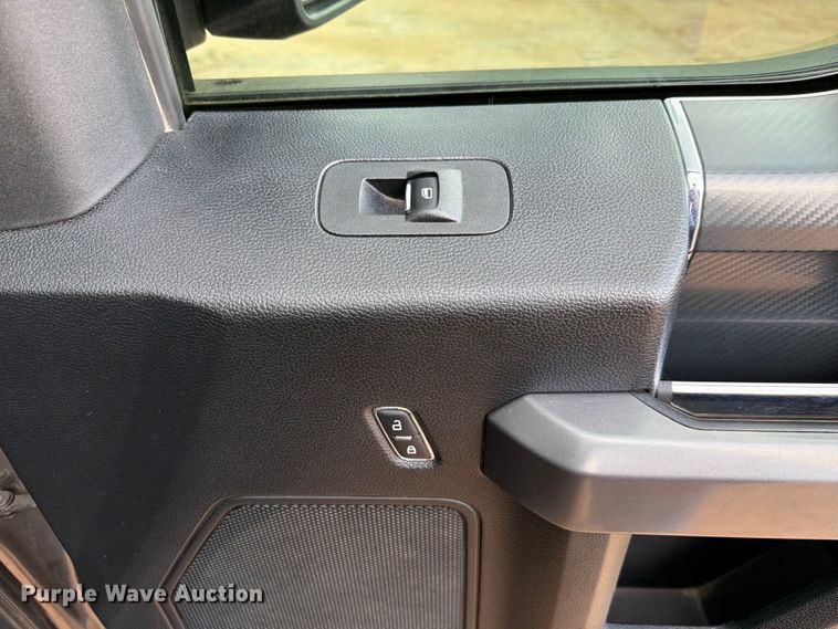 image for item EX2571 2020 Ford F150 Crew Cab pickup truck