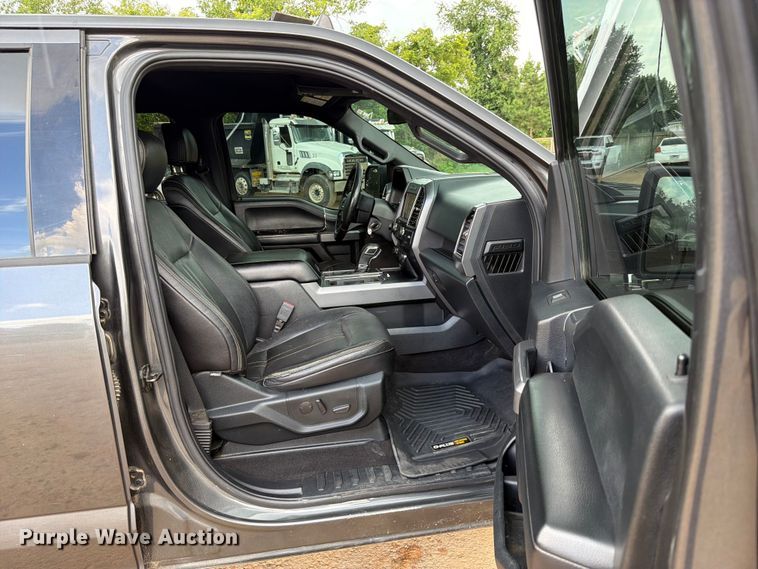 image for item EX2571 2020 Ford F150 Crew Cab pickup truck