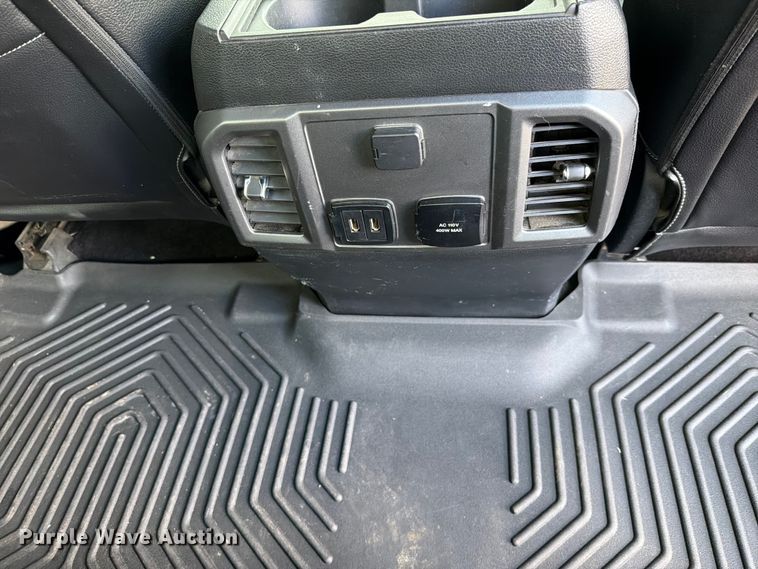 image for item EX2571 2020 Ford F150 Crew Cab pickup truck