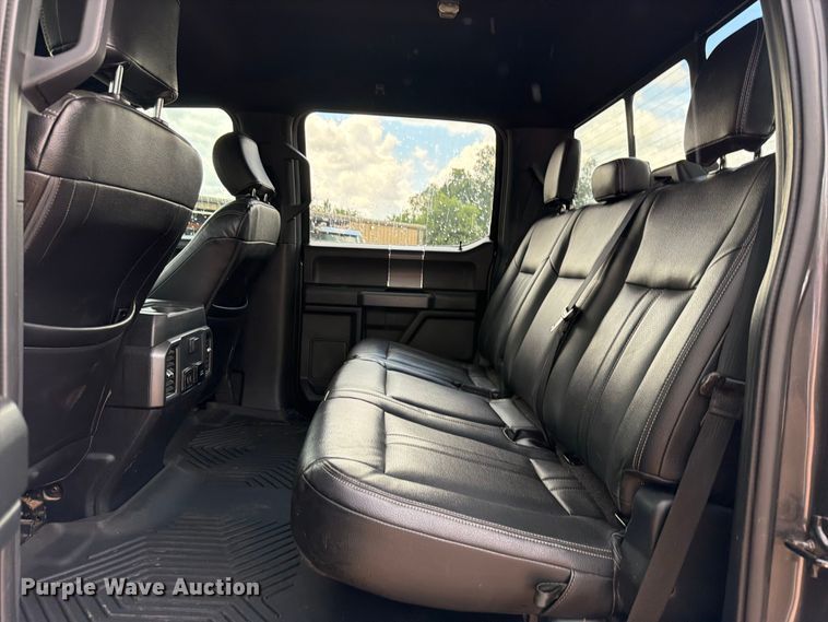 image for item EX2571 2020 Ford F150 Crew Cab pickup truck