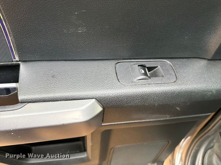 image for item EX2571 2020 Ford F150 Crew Cab pickup truck