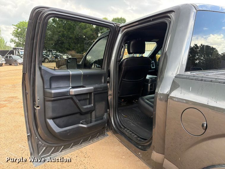 image for item EX2571 2020 Ford F150 Crew Cab pickup truck