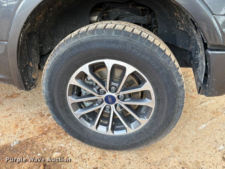 image for item EX2571 2020 Ford F150 Crew Cab pickup truck