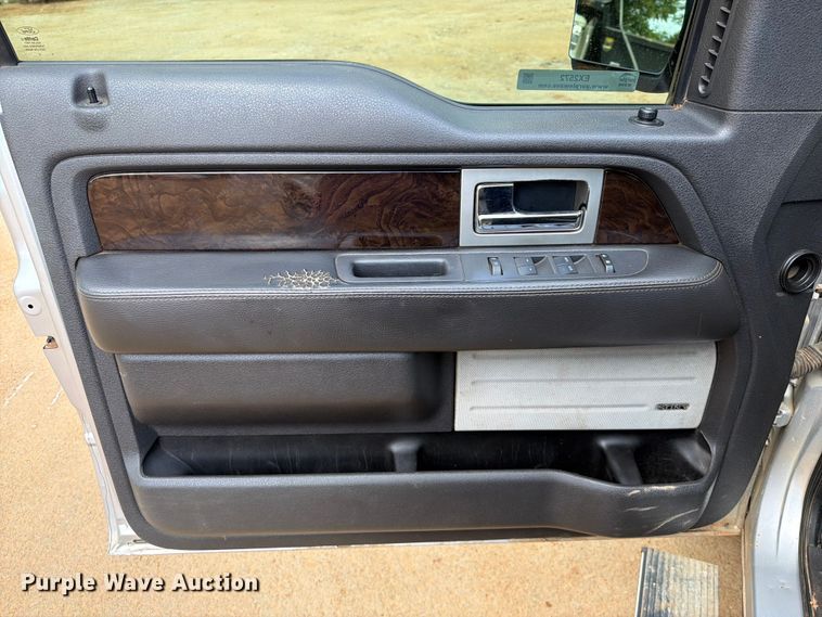 image for item EX2572 2013 Ford F150 Crew Cab pickup truck