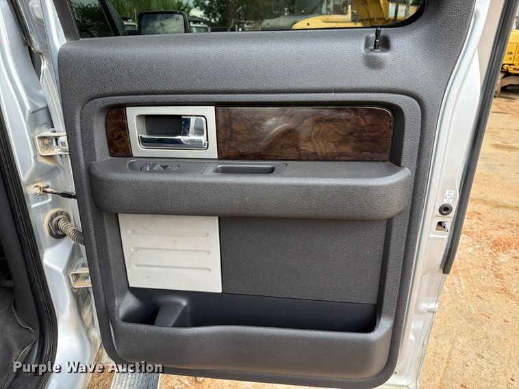 image for item EX2572 2013 Ford F150 Crew Cab pickup truck