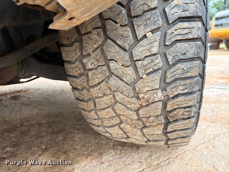 image for item EX2572 2013 Ford F150 Crew Cab pickup truck
