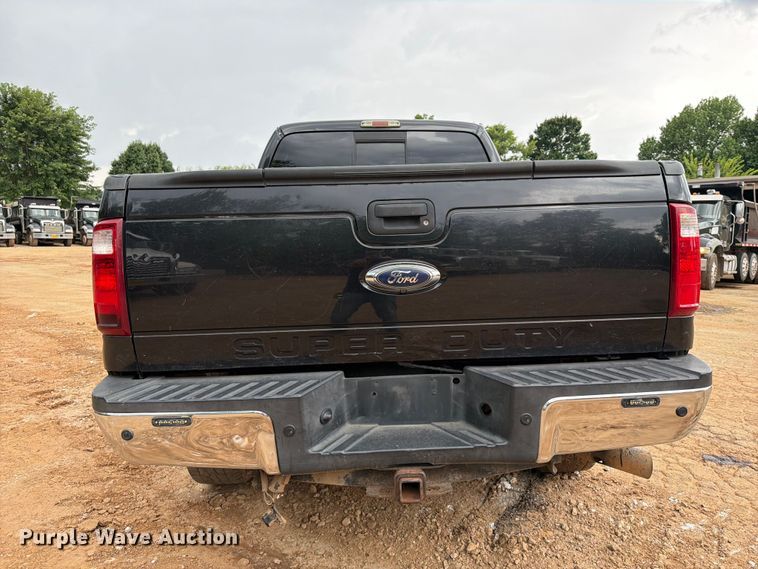 image for item EX2573 2014 Ford F250 Super Duty Crew Cab pickup truck