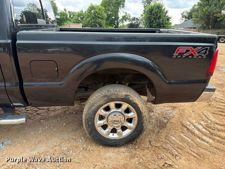 image for item EX2573 2014 Ford F250 Super Duty Crew Cab pickup truck