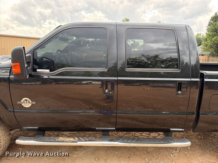 image for item EX2573 2014 Ford F250 Super Duty Crew Cab pickup truck