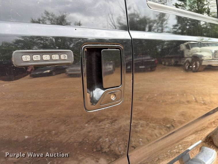 image for item EX2573 2014 Ford F250 Super Duty Crew Cab pickup truck
