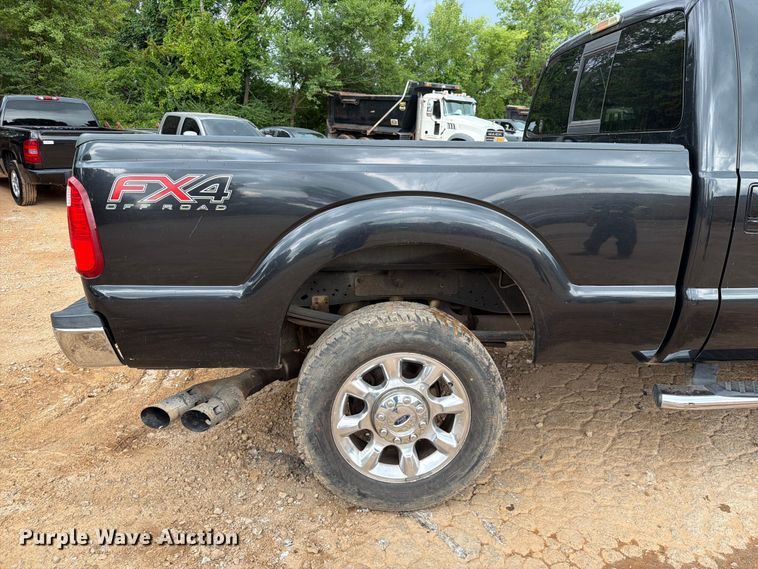image for item EX2573 2014 Ford F250 Super Duty Crew Cab pickup truck