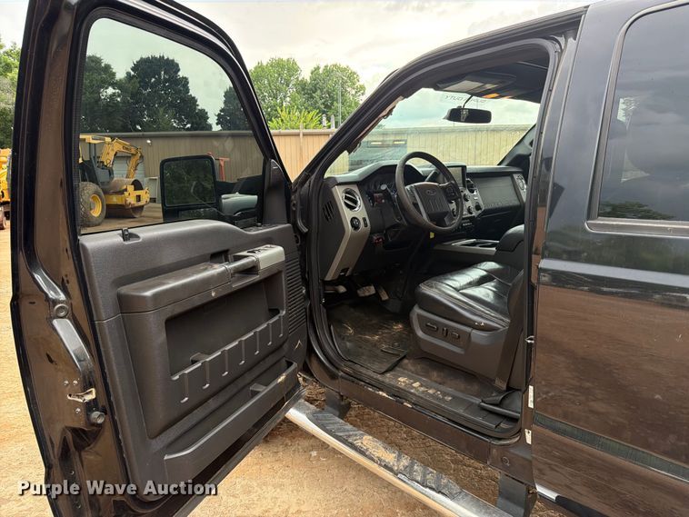 image for item EX2573 2014 Ford F250 Super Duty Crew Cab pickup truck