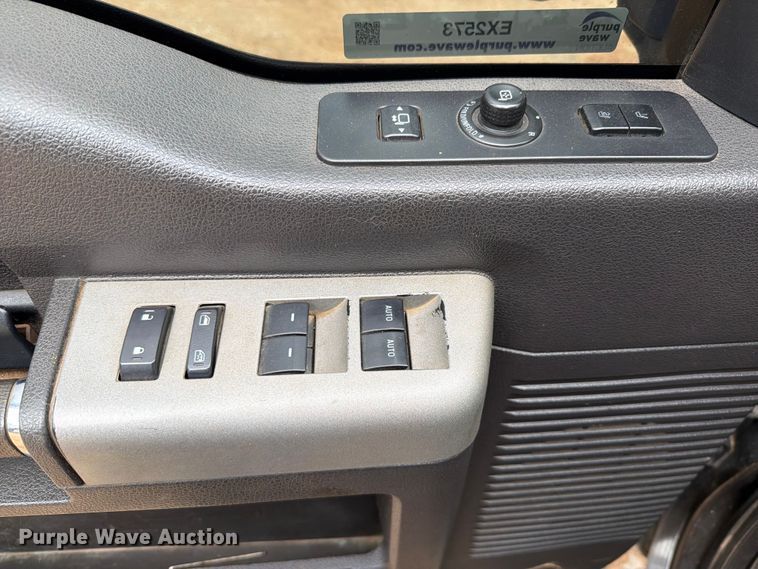 image for item EX2573 2014 Ford F250 Super Duty Crew Cab pickup truck