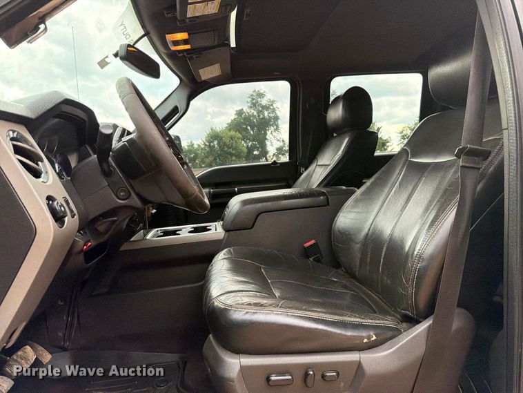 image for item EX2573 2014 Ford F250 Super Duty Crew Cab pickup truck