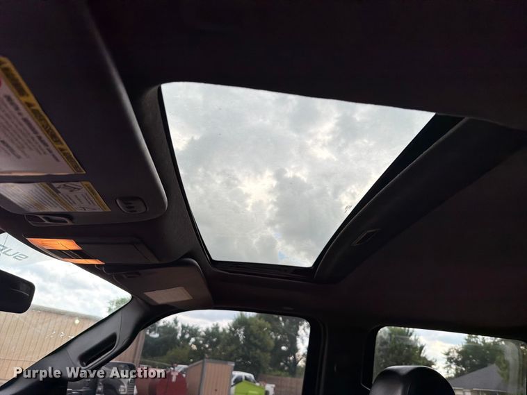 image for item EX2573 2014 Ford F250 Super Duty Crew Cab pickup truck
