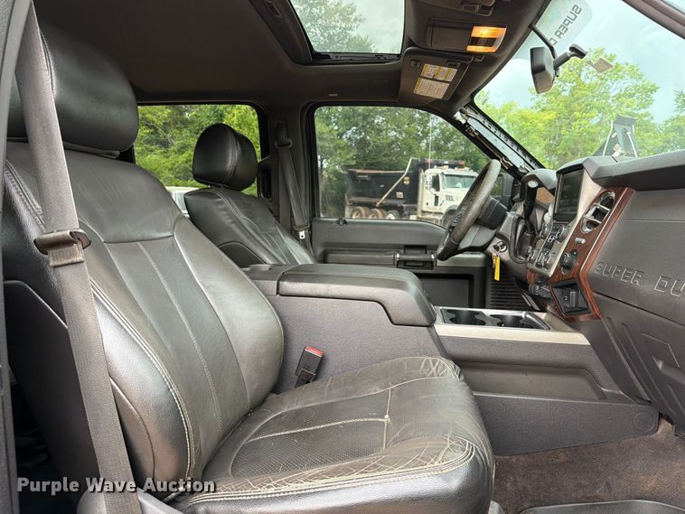image for item EX2573 2014 Ford F250 Super Duty Crew Cab pickup truck