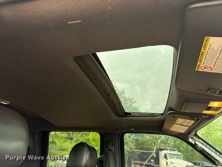 image for item EX2573 2014 Ford F250 Super Duty Crew Cab pickup truck