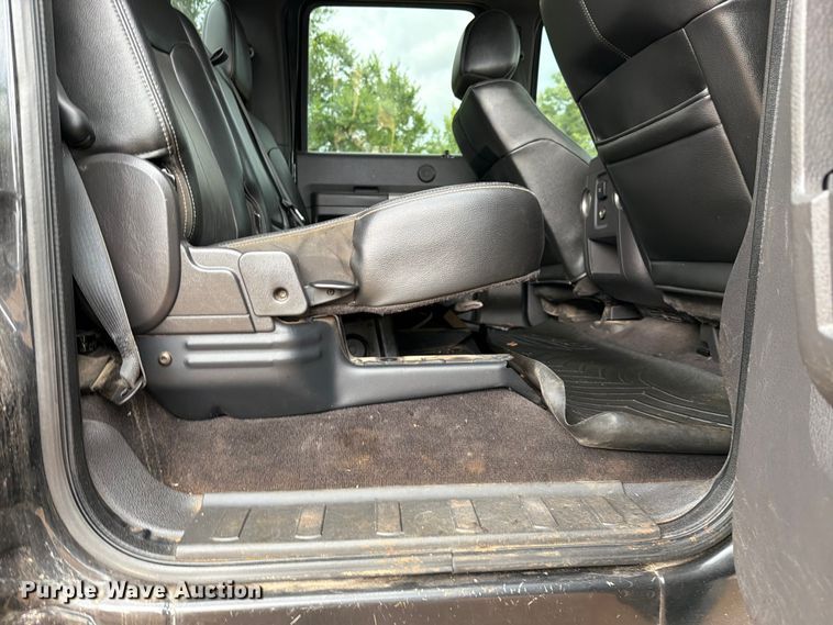 image for item EX2573 2014 Ford F250 Super Duty Crew Cab pickup truck
