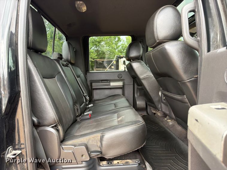 image for item EX2573 2014 Ford F250 Super Duty Crew Cab pickup truck
