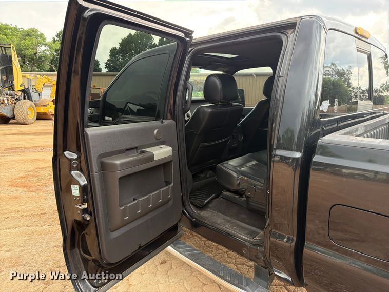 image for item EX2573 2014 Ford F250 Super Duty Crew Cab pickup truck
