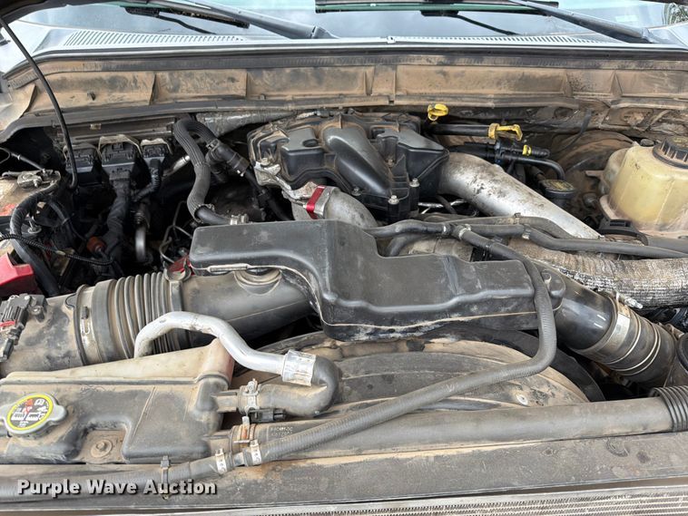 image for item EX2573 2014 Ford F250 Super Duty Crew Cab pickup truck