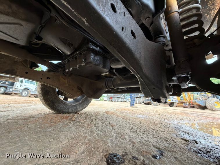 image for item EX2573 2014 Ford F250 Super Duty Crew Cab pickup truck