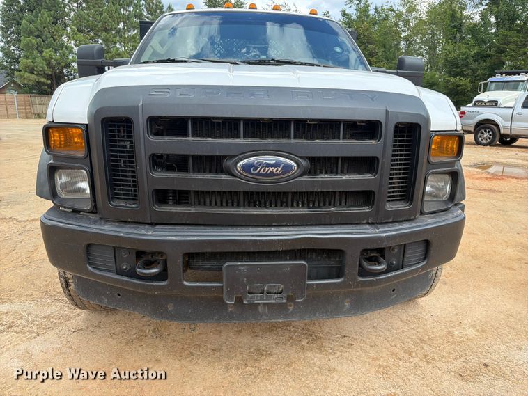 image for item EX2574 2010 Ford F-550 flatbed truck