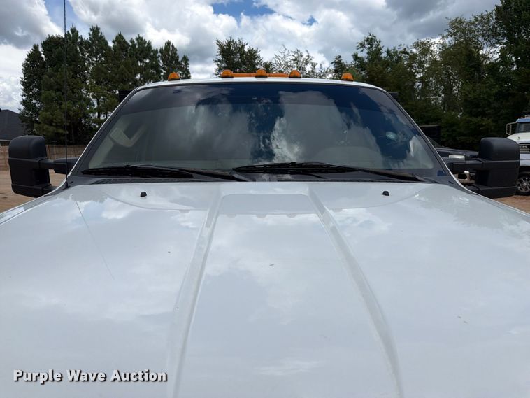 image for item EX2574 2010 Ford F-550 flatbed truck